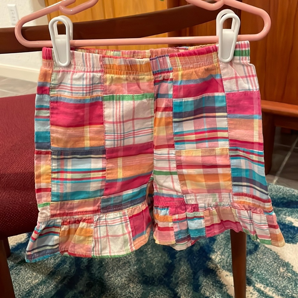 Adorable madras plaid shorts! Size 4-5